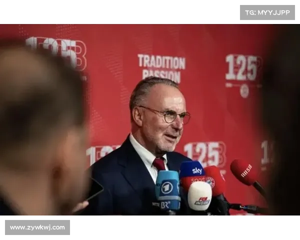 拜仁传奇鲁梅尼格的踢球位置与战术角色解析