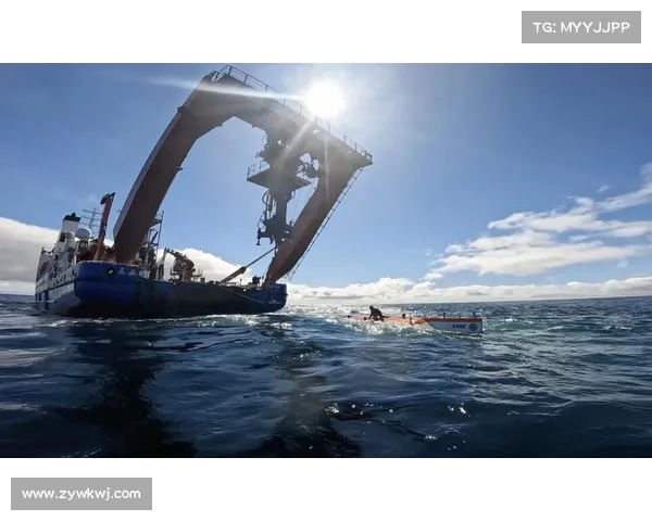 挑战极限与勇气的海洋泳渡赛 打破自我探索未知深海之旅